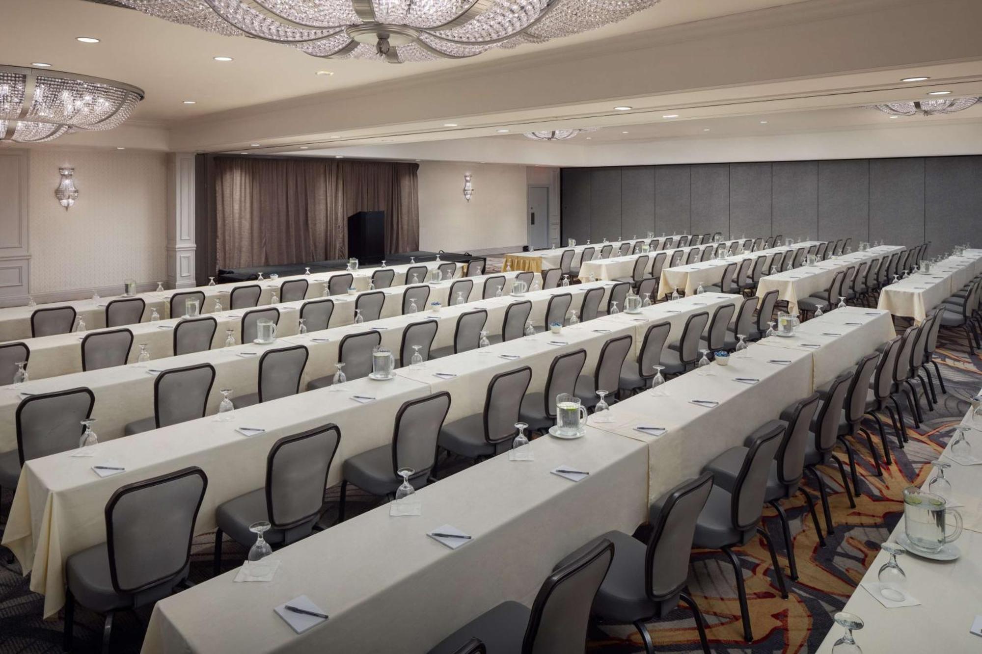 מלון Hilton Chicago/נורת'ברוק מראה חיצוני תמונה