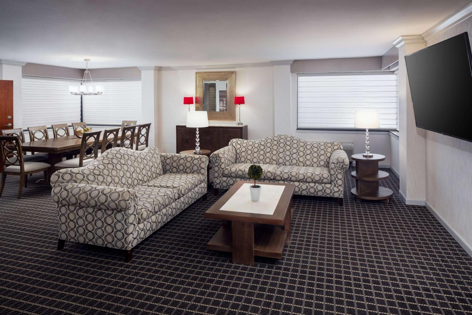 מלון Hilton Chicago/נורת'ברוק מראה חיצוני תמונה